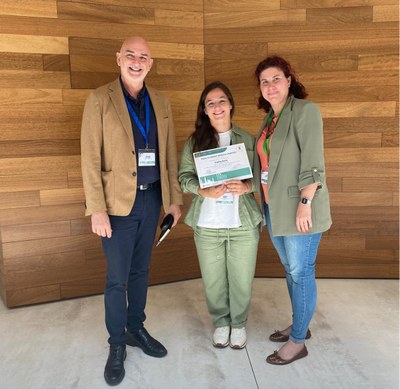 Carla Arca wins the Student Speech Contest at  LIX Congreso Nacional de la SECV